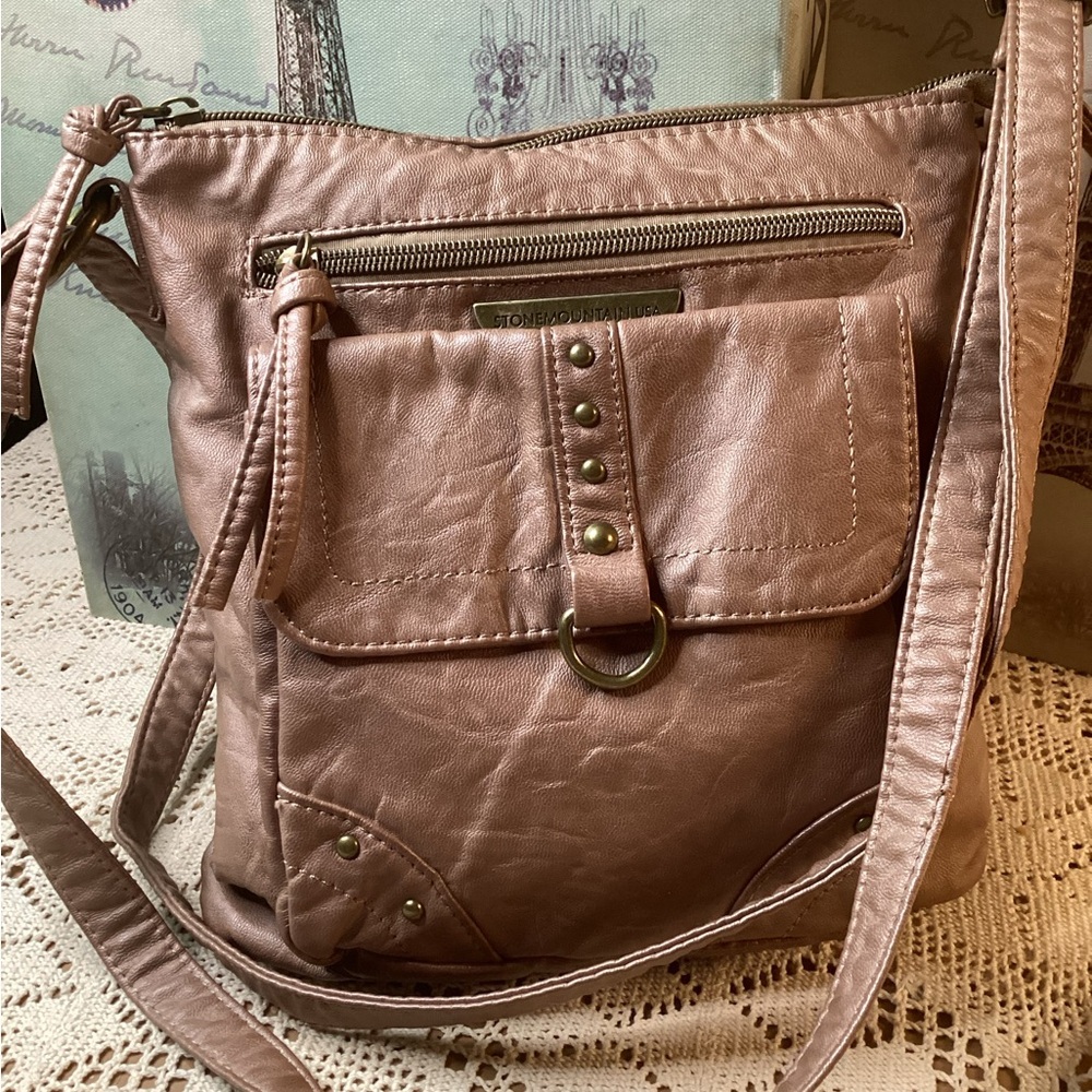 Stone Mountain Women's Tan Crossbody Bag - Picture 7 of 14